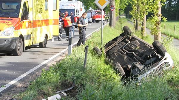 04.06.2013 um 08:28 Uhr – Verkehrsunfall 2 Personen eingeklemmt